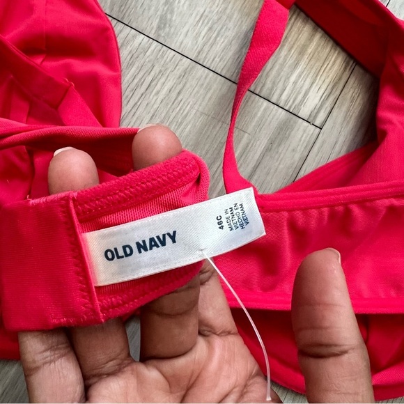 Old navy coral  bra. New 46 C - Picture 2 of 3